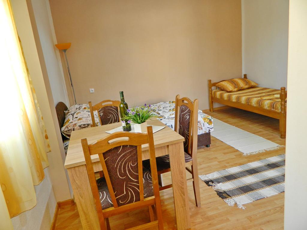 Apartmani Kosjerina Trebinje Extérieur photo