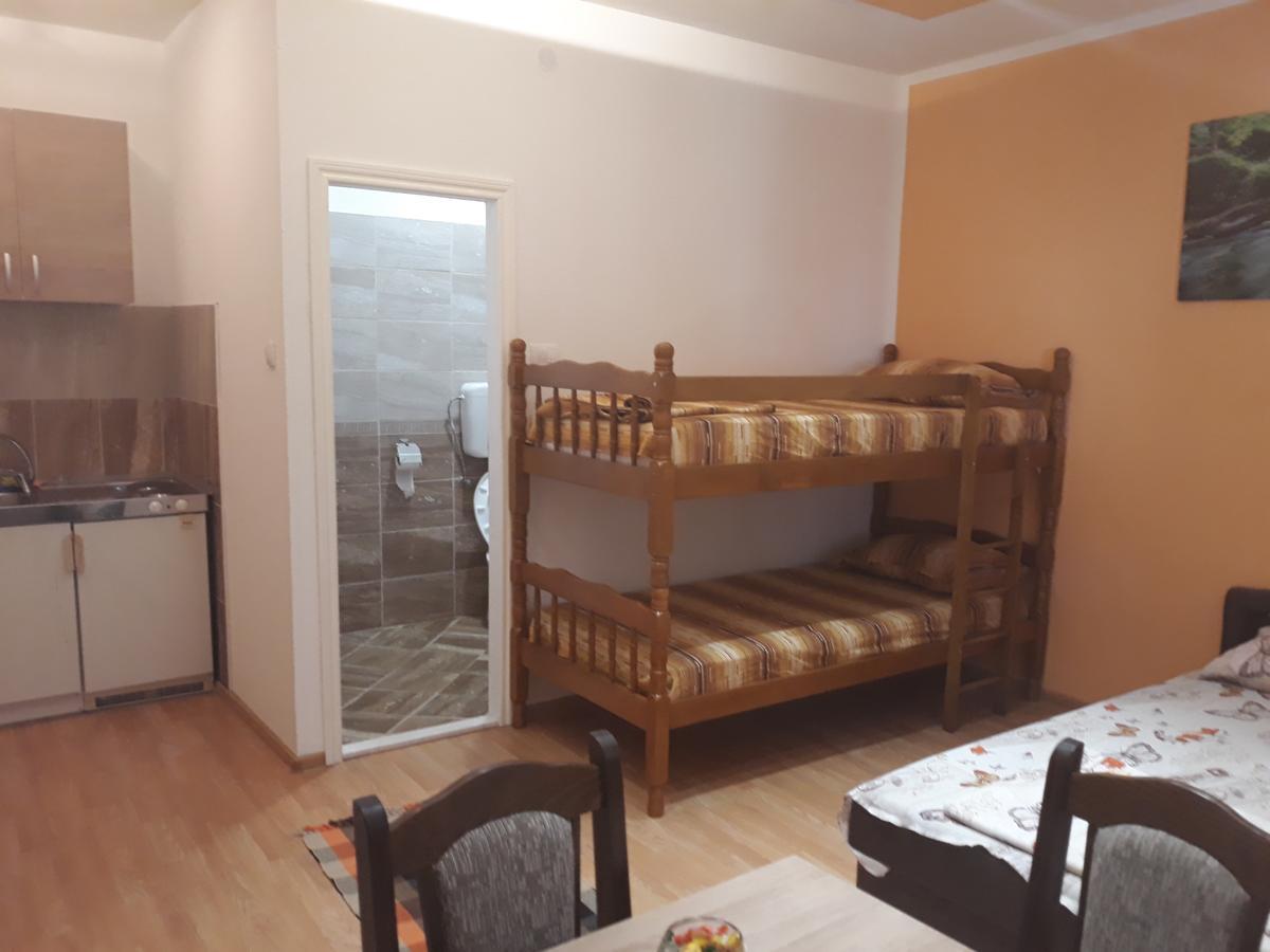 Apartmani Kosjerina Trebinje Extérieur photo